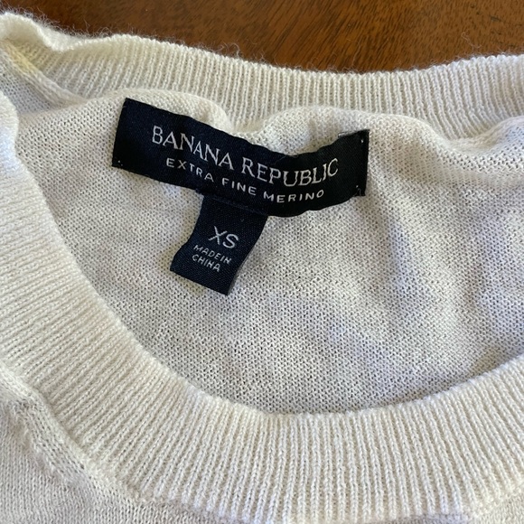 Banana Republic "J'Adore" Extra Fine Merino Wool
Sweater Striped Sz XS - Picture 4 of 7